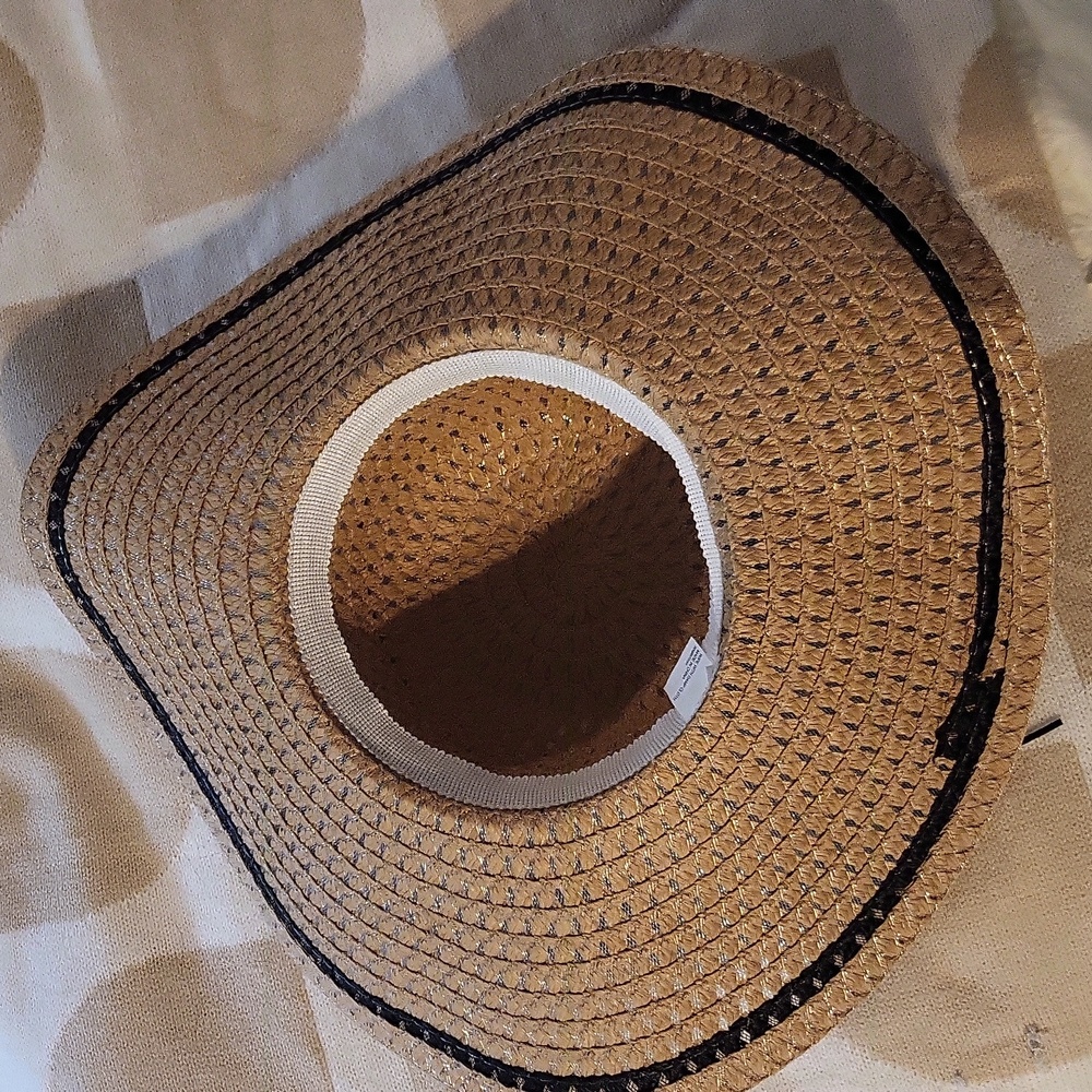 NEW Chic Tan Straw Sun Hat With Black Trim & Bow Design 👒 - Picture 3 of 3